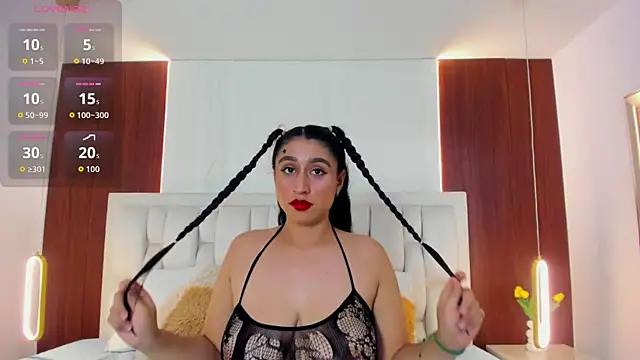 Amara18   online show from May 4, 8:00 pm