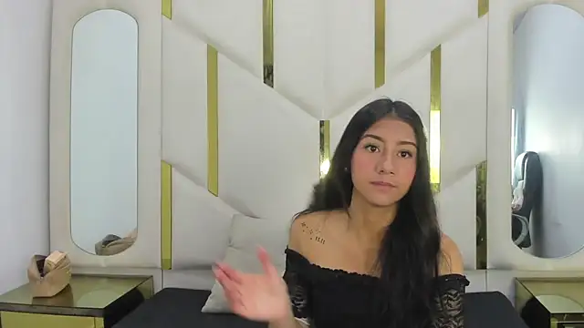 Mia clark18 online show from November 30, 4:19 pm