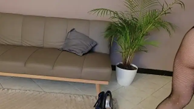 ZahraMilf online show from December 22, 8:31 pm