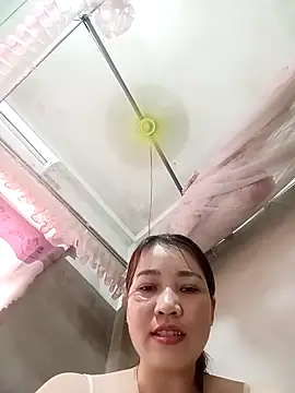 ladzy sexy online show from April 10, 7:04 am