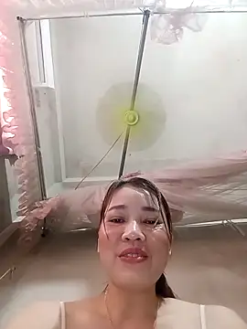 ladzy sexy online show from April 8, 6:37 am