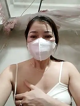 Snapshot of ladzy_sexy chatting on November 11, 8:42 am ladzy sexy online show from November 11, 8:42 am