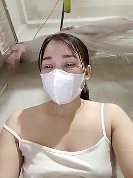 Snapshot of ladzy_sexy chatting on November 28, 1:22 pm ladzy sexy online show from November 28, 1:22 pm