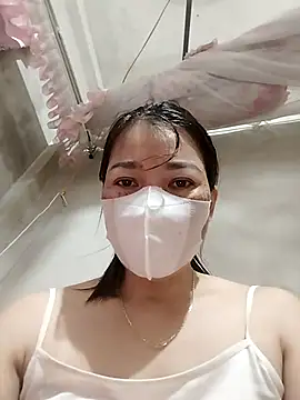 Snapshot of ladzy_sexy chatting on October 29, 4:39 pm ladzy sexy online show from October 29, 4:39 pm