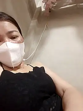 Snapshot of ladzy_sexy chatting on October 30, 4:48 pm ladzy sexy online show from October 30, 4:48 pm