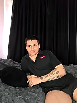 Sweet Little Lie online show from October 29, 2:32 am