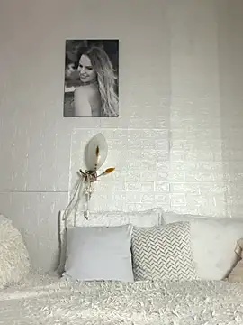 MIRAA LUV online show from October 25, 7:36 pm