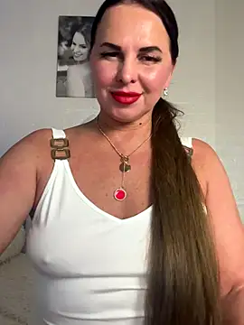 MIRAA LUV online show from November 2, 5:40 pm