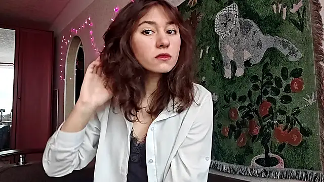 MiaLovelyOne online show from March 20, 7:20 am