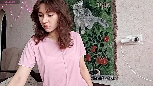 MiaLovelyOne online show from March 28, 7:53 am