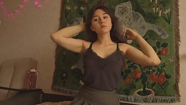 MiaLovelyOne online show from April 15, 8:53 am