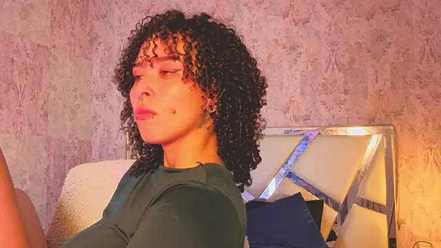 Snapshot of benny_wilson chatting on March 27, 8:26 am benny wilson online show from March 27, 8:26 am