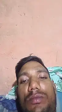 Snapshot of BiggerDickGuy chatting on November 14, 5:05 pm BiggerDickGuy online show from November 14, 5:05 pm