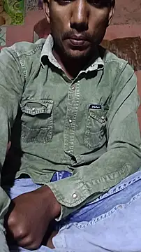 Snapshot of BiggerDickGuy chatting on November 23, 10:47 am BiggerDickGuy online show from November 23, 10:47 am