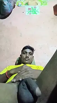 Snapshot of BiggerDickGuy chatting on November 6, 3:27 pm BiggerDickGuy online show from November 6, 3:27 pm