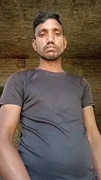 Snapshot of BiggerDickGuy chatting on November 16, 5:56 am BiggerDickGuy online show from November 16, 5:56 am