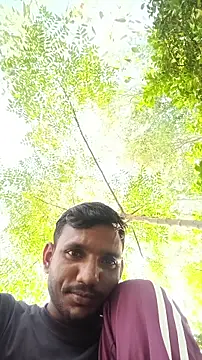 Snapshot of BiggerDickGuy chatting on November 18, 9:45 am BiggerDickGuy online show from November 18, 9:45 am