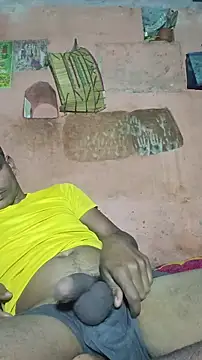 Snapshot of BiggerDickGuy chatting on November 19, 2:28 pm BiggerDickGuy online show from November 19, 2:28 pm