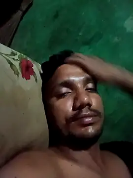 Snapshot of BiggerDickGuy chatting on October 19, 6:32 pm BiggerDickGuy online show from October 19, 6:32 pm