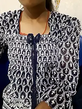 Snapshot of Mahi677 chatting on November 17, 3:43 am Mahi677 online show from November 17, 3:43 am