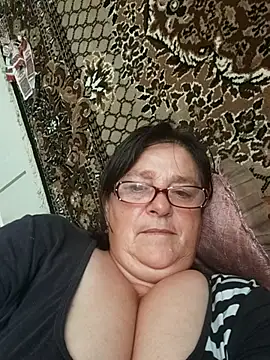 Snapshot of MilaCold5443 chatting on June 24, 10:14 am MilaCold5443 online show from June 24, 10:14 am