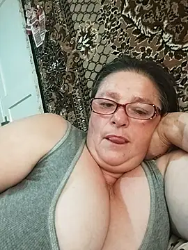 Snapshot of MilaCold5443 chatting on June 29, 11:21 am MilaCold5443 online show from June 29, 11:21 am