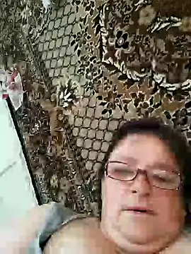 Snapshot of MilaCold5443 chatting on June 14, 8:04 am MilaCold5443 online show from June 14, 8:04 am