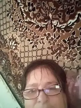 Snapshot of MilaCold5443 chatting on February 24, 8:15 am MilaCold5443 online show from February 24, 8:15 am