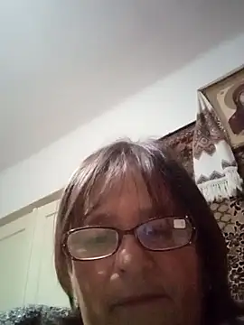 Snapshot of MilaCold5443 chatting on November 4, 6:44 pm MilaCold5443 online show from November 4, 6:44 pm