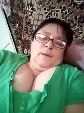 Snapshot of MilaCold5443 chatting on February 6, 8:32 am MilaCold5443 online show from February 6, 8:32 am