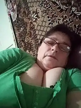 Snapshot of MilaCold5443 chatting on March 2, 5:08 am MilaCold5443 online show from March 2, 5:08 am