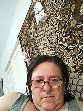 Snapshot of MilaCold5443 chatting on July 16, 8:00 am MilaCold5443 online show from July 16, 8:00 am