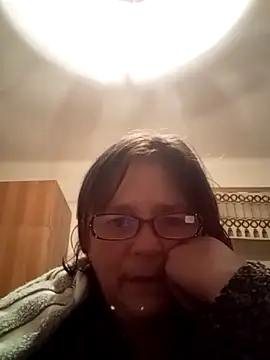 Snapshot of MilaCold5443 chatting on October 29, 5:56 pm MilaCold5443 online show from October 29, 5:56 pm