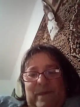 Snapshot of MilaCold5443 chatting on December 3, 6:14 am MilaCold5443 online show from December 3, 6:14 am