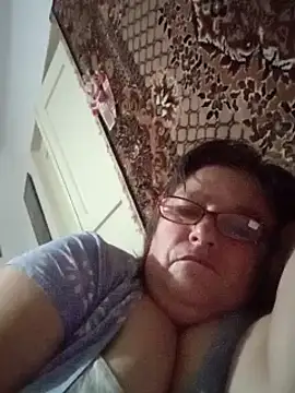 Snapshot of MilaCold5443 chatting on December 20, 7:17 pm MilaCold5443 online show from December 20, 7:17 pm