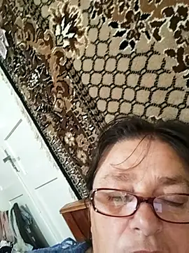 Snapshot of MilaCold5443 chatting on July 8, 8:04 am MilaCold5443 online show from July 8, 8:04 am