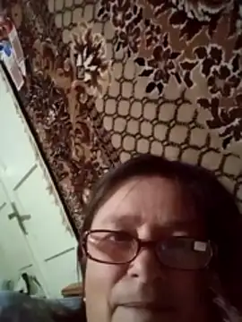 Snapshot of MilaCold5443 chatting on November 28, 5:24 pm MilaCold5443 online show from November 28, 5:24 pm