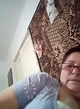 Snapshot of MilaCold5443 chatting on February 19, 6:21 am MilaCold5443 online show from February 19, 6:21 am