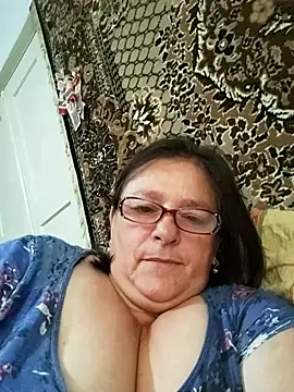 Snapshot of MilaCold5443 chatting on July 4, 8:31 am MilaCold5443 online show from July 4, 8:31 am