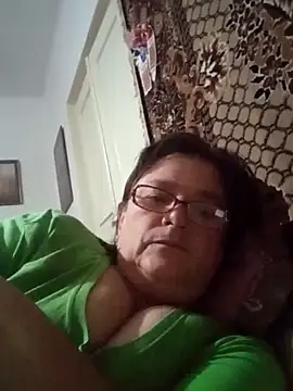 Snapshot of MilaCold5443 chatting on November 14, 7:39 pm MilaCold5443 online show from November 14, 7:39 pm