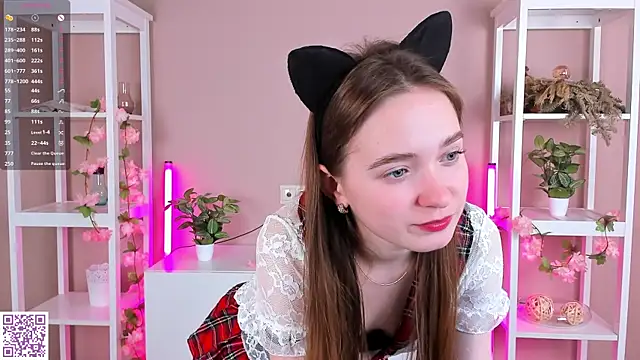 LittleCutieSandy online show from November 4, 3:10 am