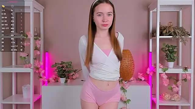 LittleCutieSandy online show from October 18, 3:08 am