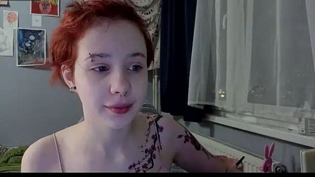 Snapshot of RubiReynnn chatting on October 19, 5:59 pm RubiReynnn online show from October 19, 5:59 pm