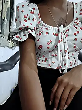 Snapshot of sexy_Lili_01 chatting on October 8, 4:19 pm sexy Lili 01 online show from October 8, 4:19 pm