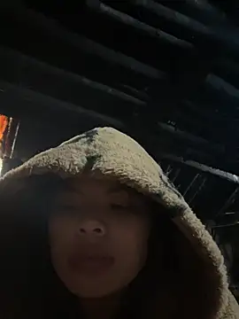 hello-cute online show from January 17, 3:10 am