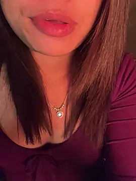 hello-cute online show from January 14, 12:58 am