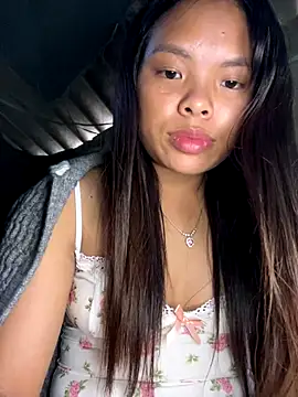 hello-cute online show from December 3, 6:14 am