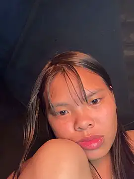 hello-cute online show from December 17, 4:34 pm