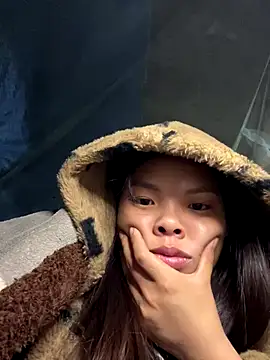 hello-cute online show from November 28, 6:52 pm