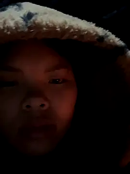 hello-cute online show from November 23, 11:15 pm